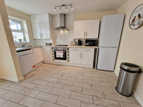 Town or Country - Jessie Terrace House B